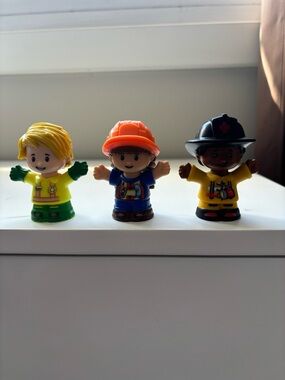 Little people “community hero’s”